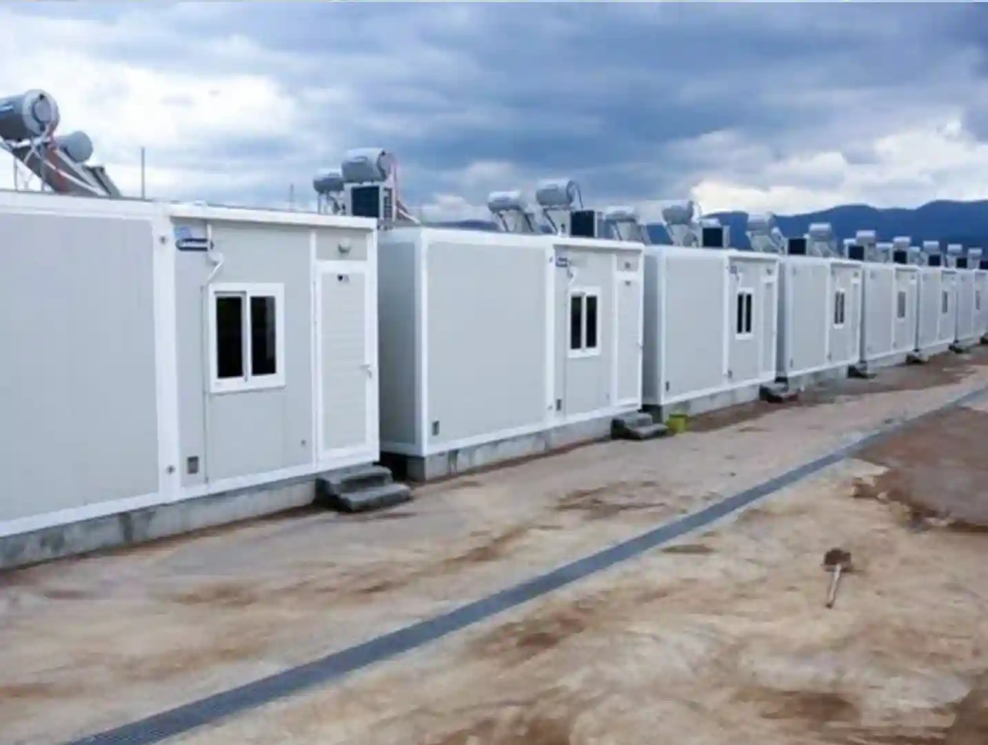 Container-fuer-Fluechtlinge-4