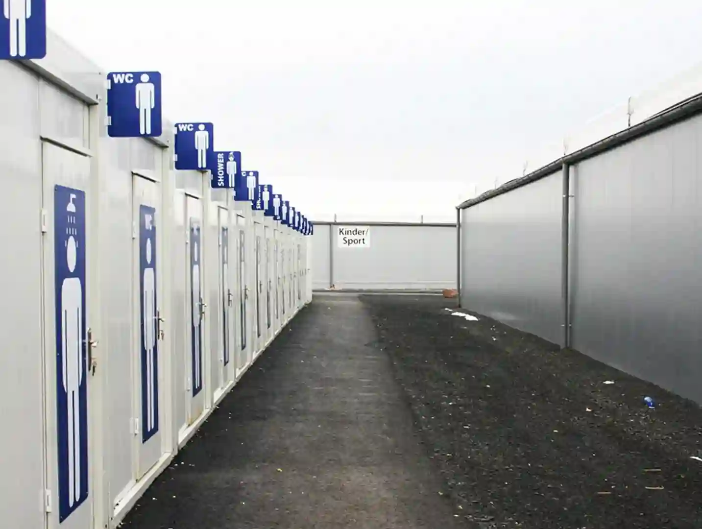 Container-fuer-Fluechtlinge-5